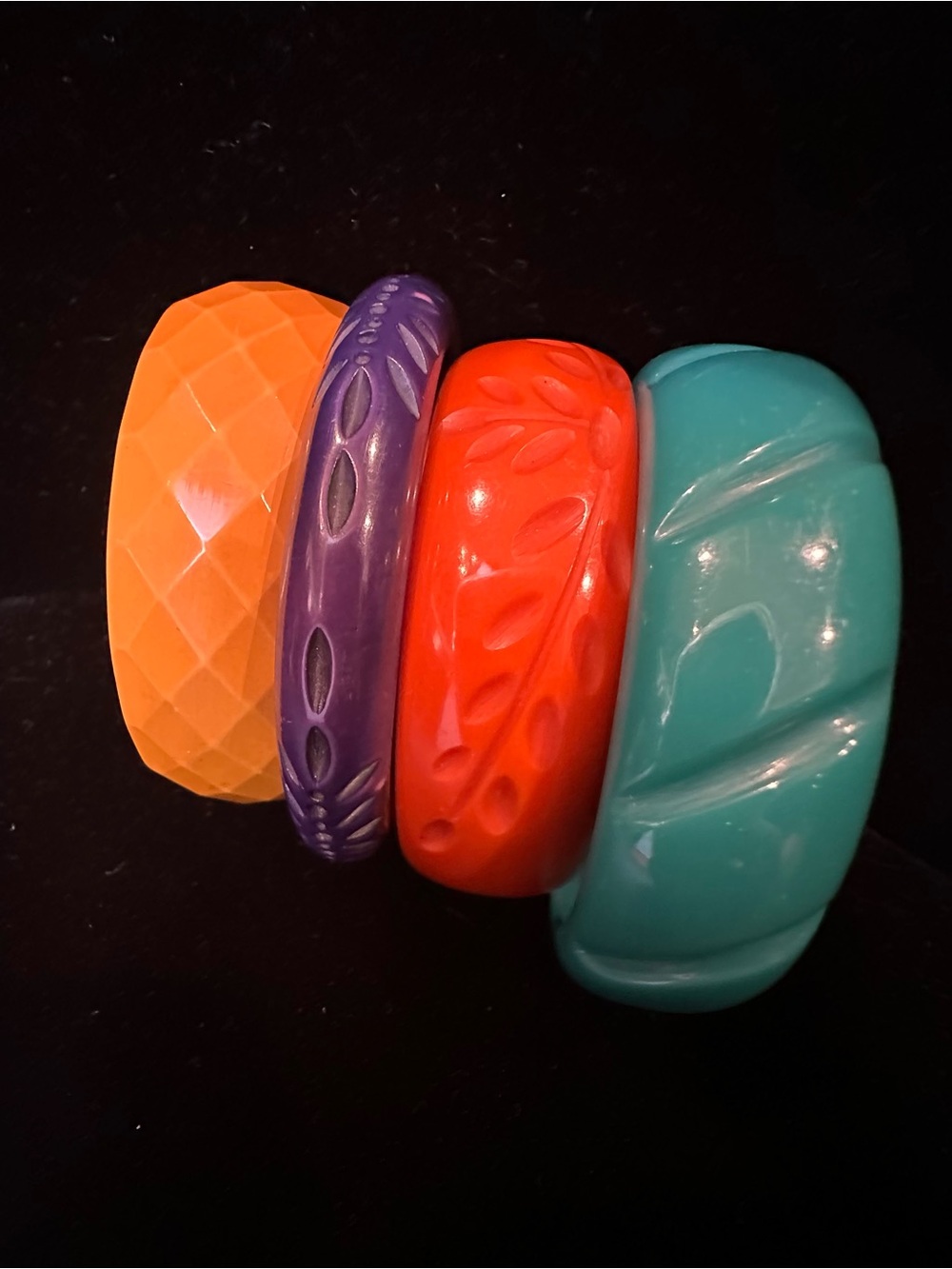 Vintage plastic/resin “fakelite” bangles 4
